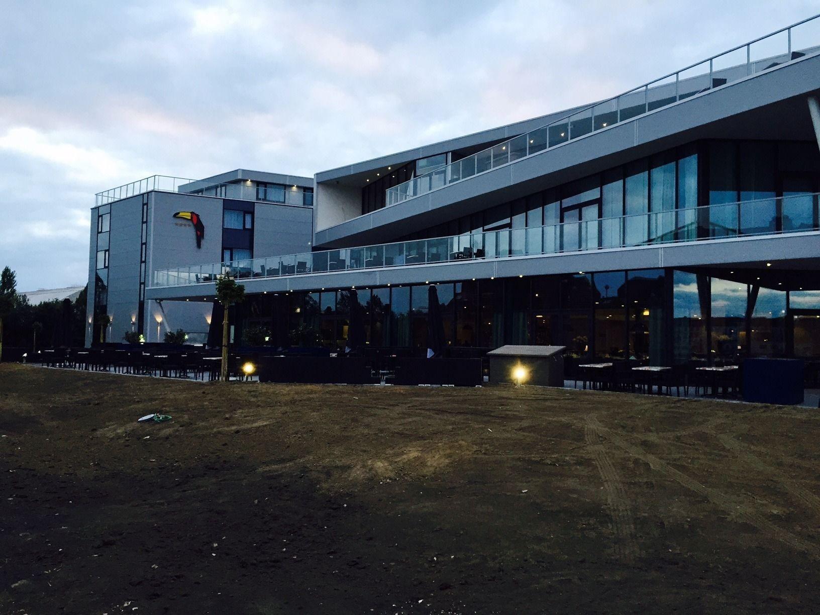 Van Der Valk Hotel Mons Congres & Spa Экстерьер фото