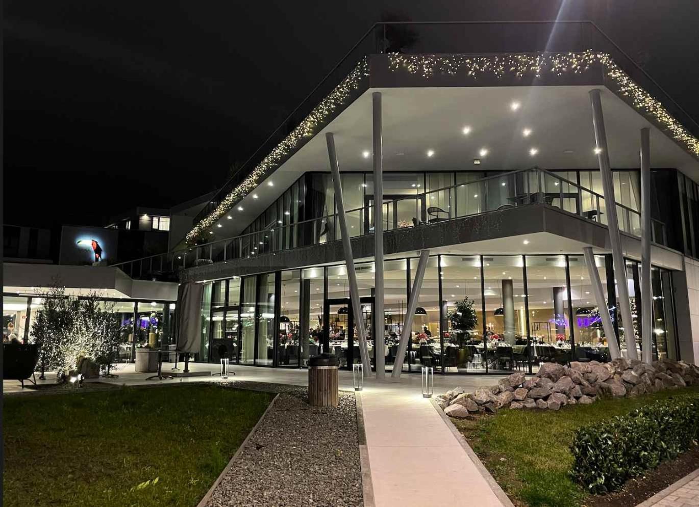 Van Der Valk Hotel Mons Congres & Spa Экстерьер фото